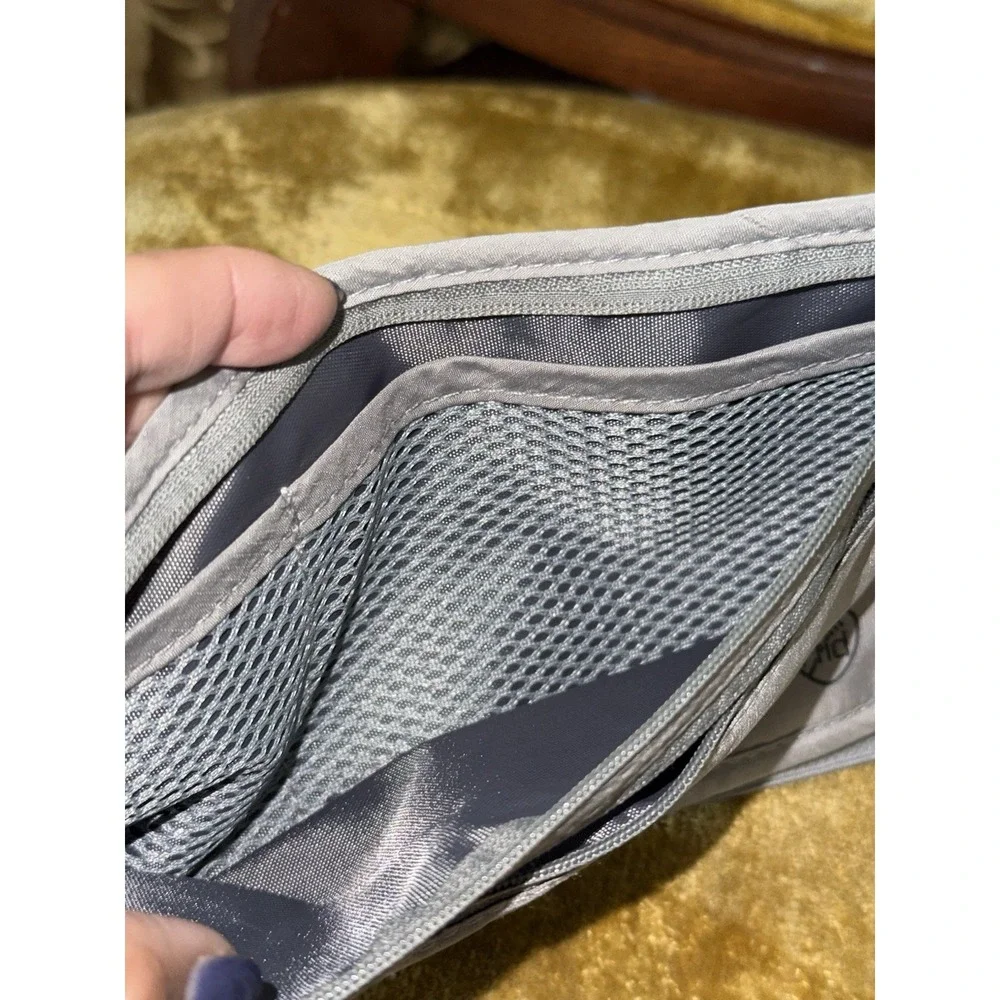 Ever Cooling Sports Towel With Compass And Travel Money Belt